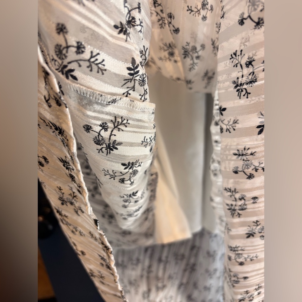Motherhood Maternity White and Black Floral Long Sleeve Maxi Maternity Dress - Picture 5 of 11